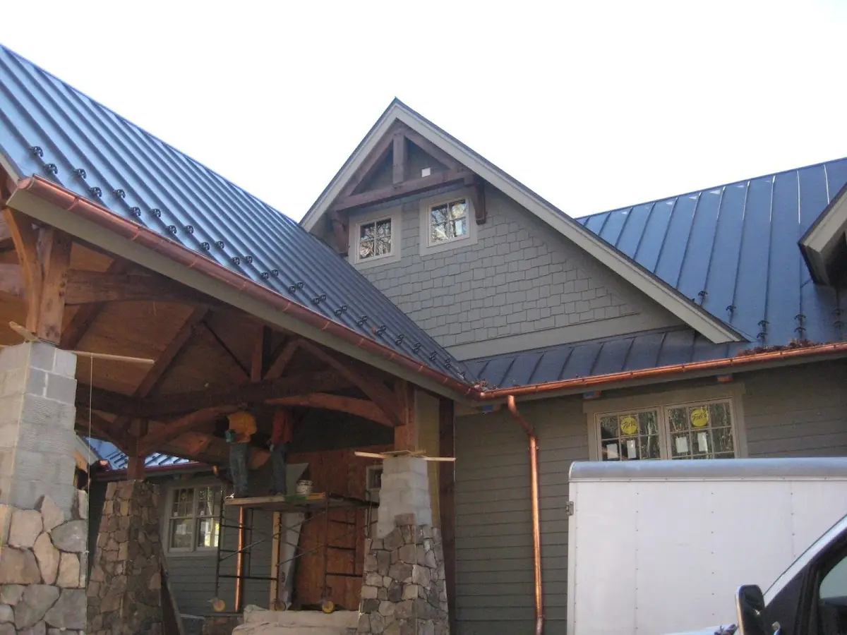 Craftsman Roofing team delivering quality roofing work in Flanders